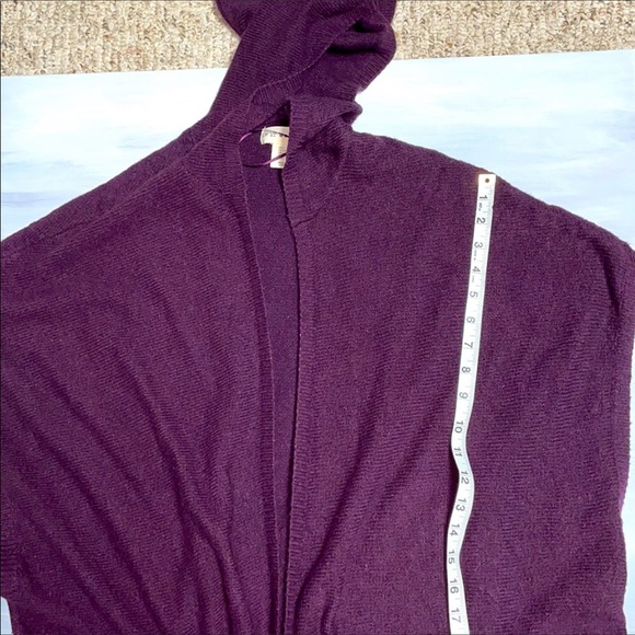 Beautiful Long open front vest style cardigan - Picture 7 of 11